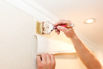 Pose de papier peint à Pothières — revêtements muraux et toiles de verre